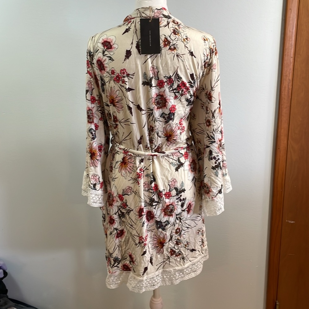Nurtured 9 Maternity Robe - Picture 3 of 6